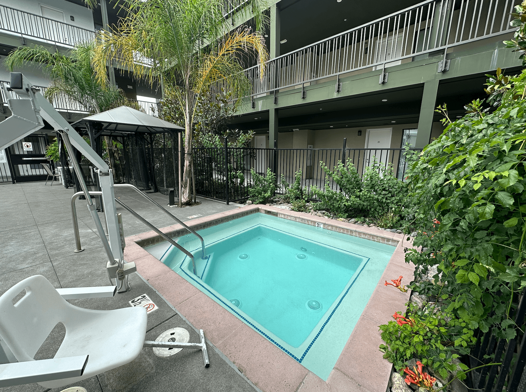 Bella Creek Apartments photo 3